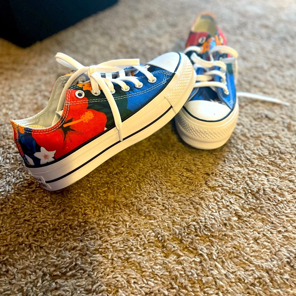 Women’s Converse